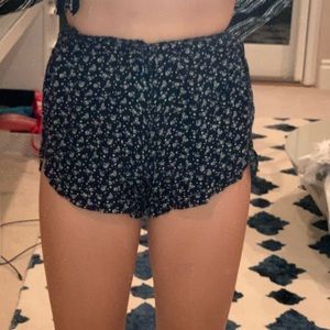 Brandy melville floral shorts